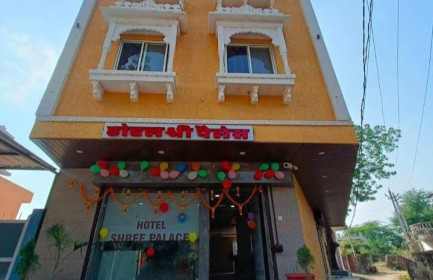 Luxury Air Conditioned Room